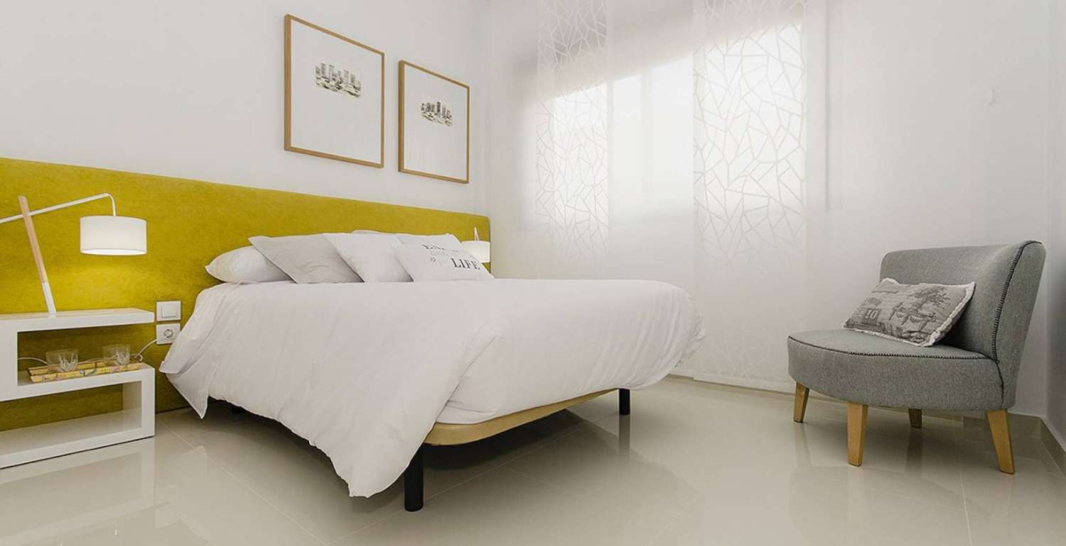 Villa en venta en Campoamor (Orihuela)