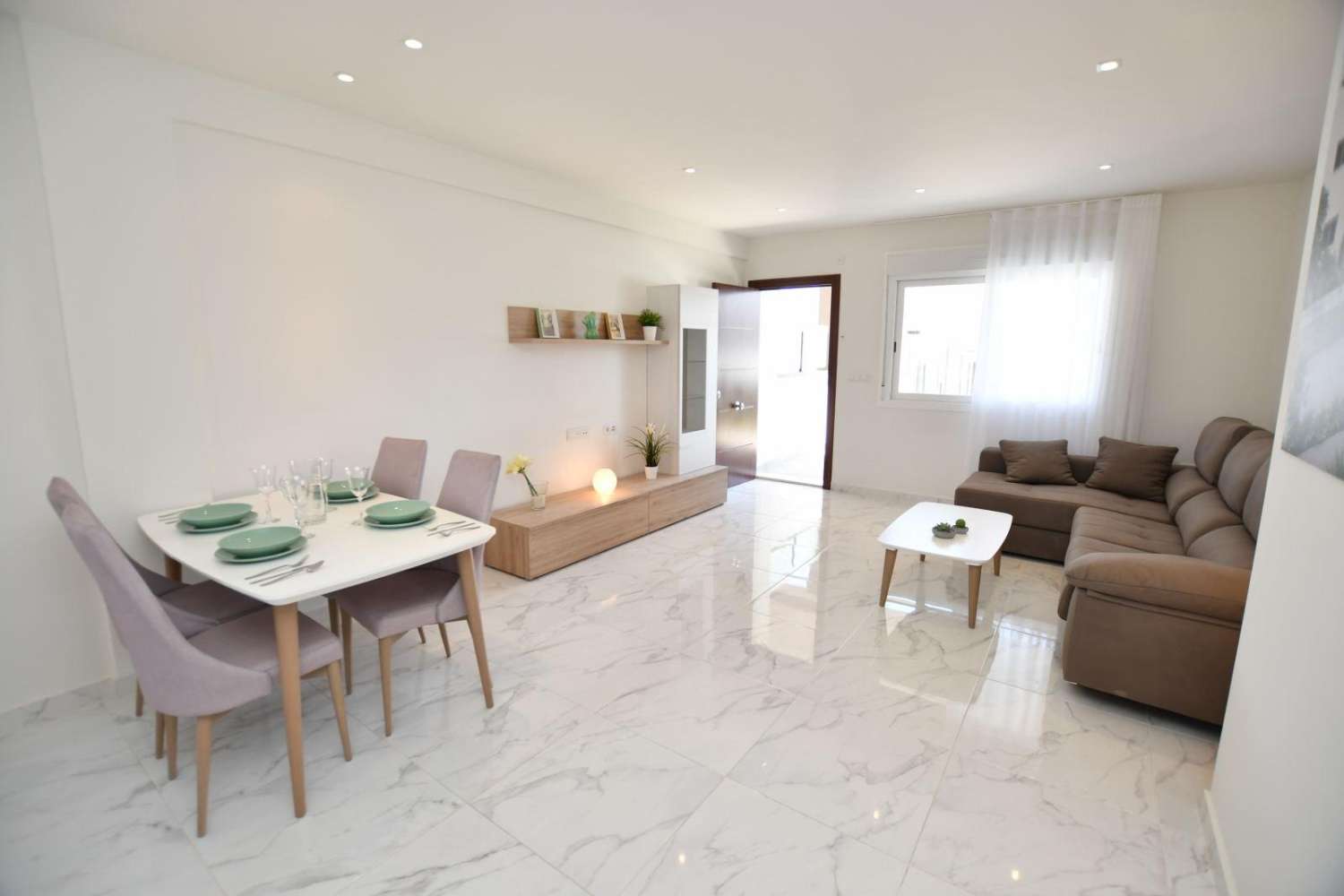 ¡Increíble Bungalow en Bellavista, San Miguel de Salinas!