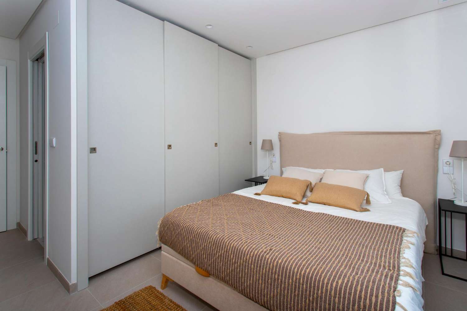 Increíble Apartamento en Santa Pola ¡A Solo 80 Metros del Mar!