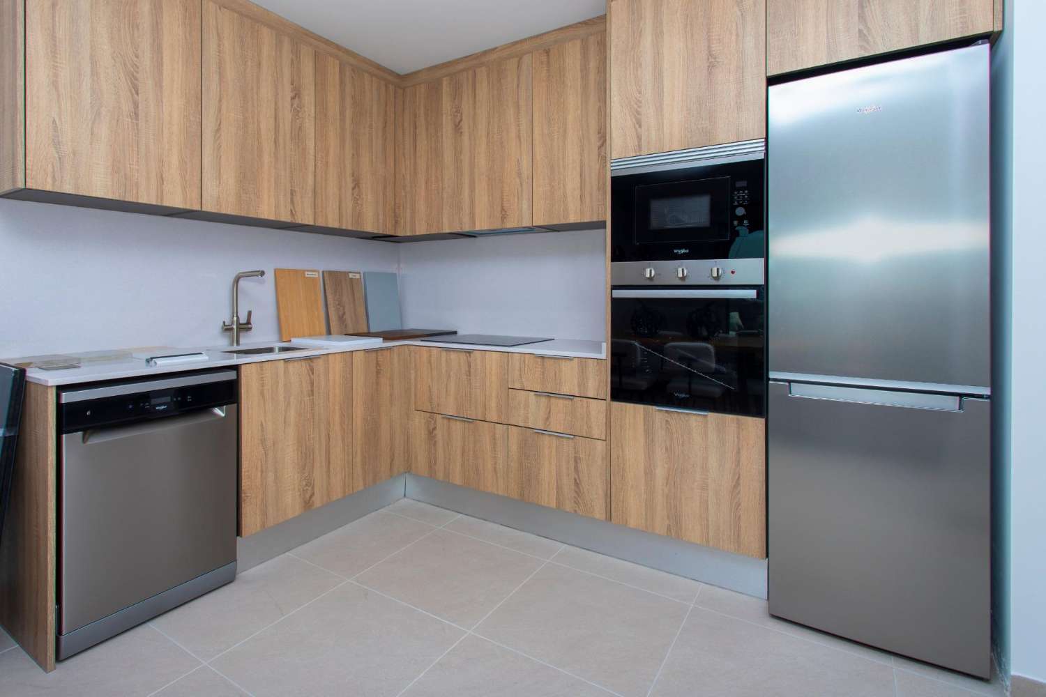 Increíble Apartamento en Santa Pola ¡A Solo 80 Metros del Mar!