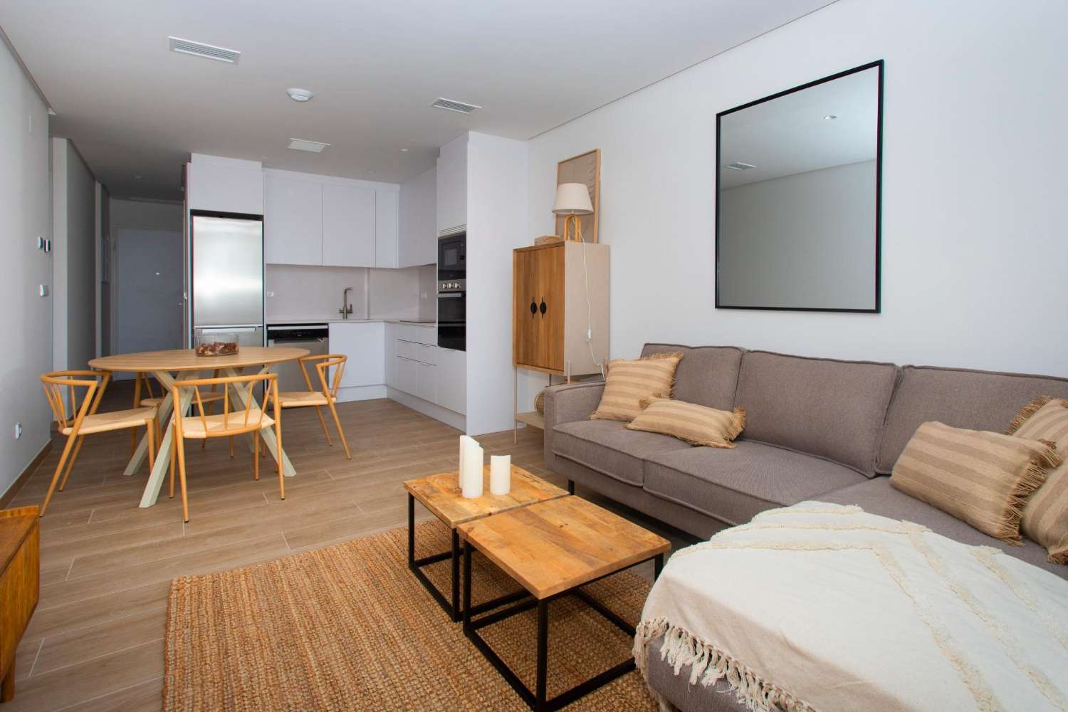 Increíble Apartamento en Santa Pola ¡A Solo 80 Metros del Mar!
