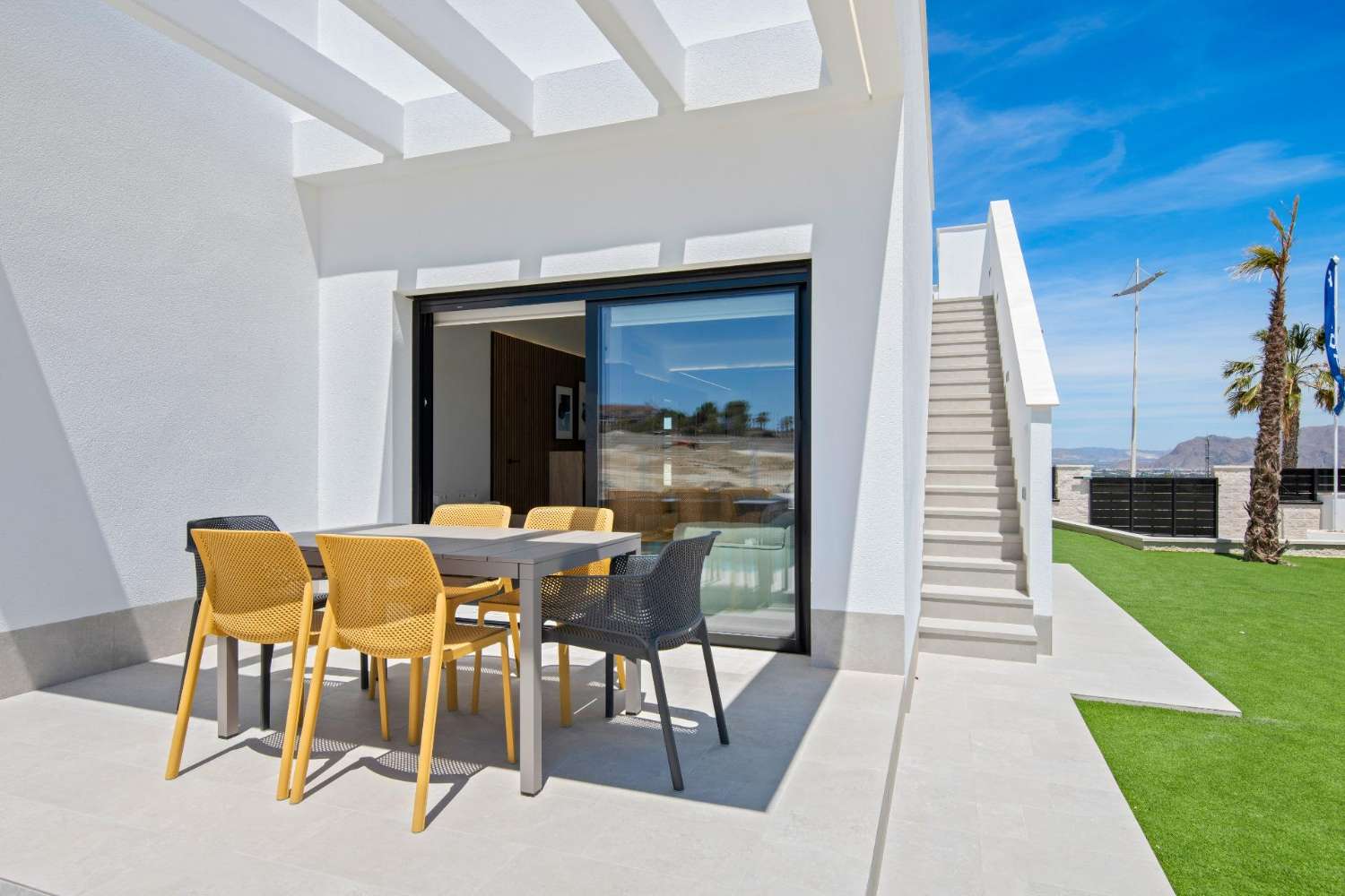 Villa con Piscina Privada en Algorfa, Alicante
