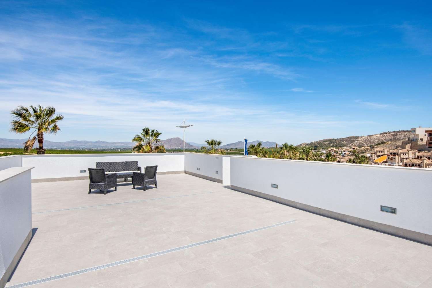 Villa con Piscina Privada en Algorfa, Alicante