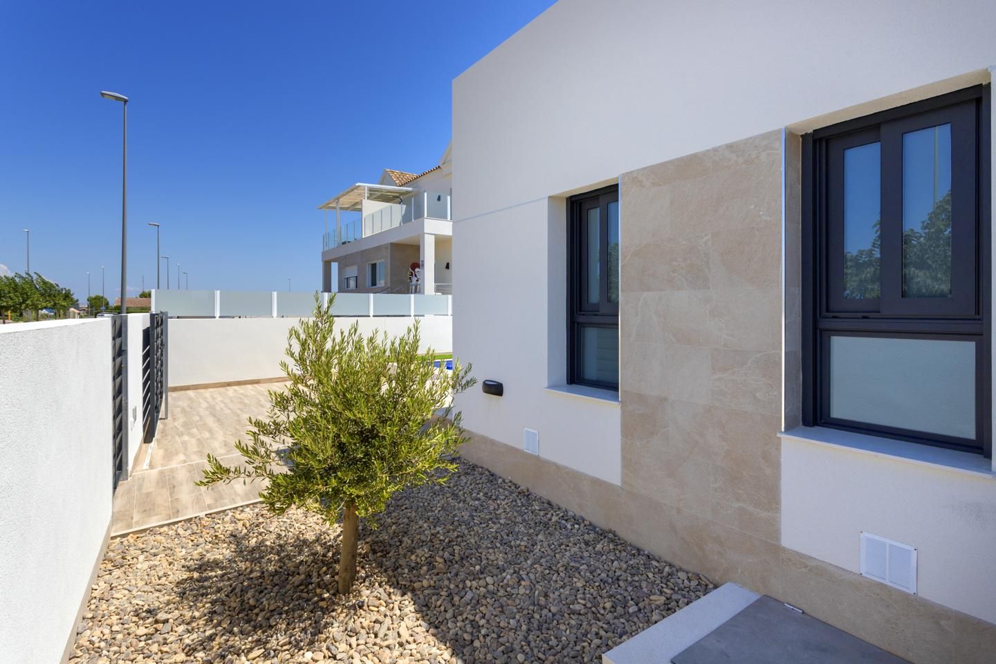 Bonita Villa Moderna en Daya Nueva (Alicante)
