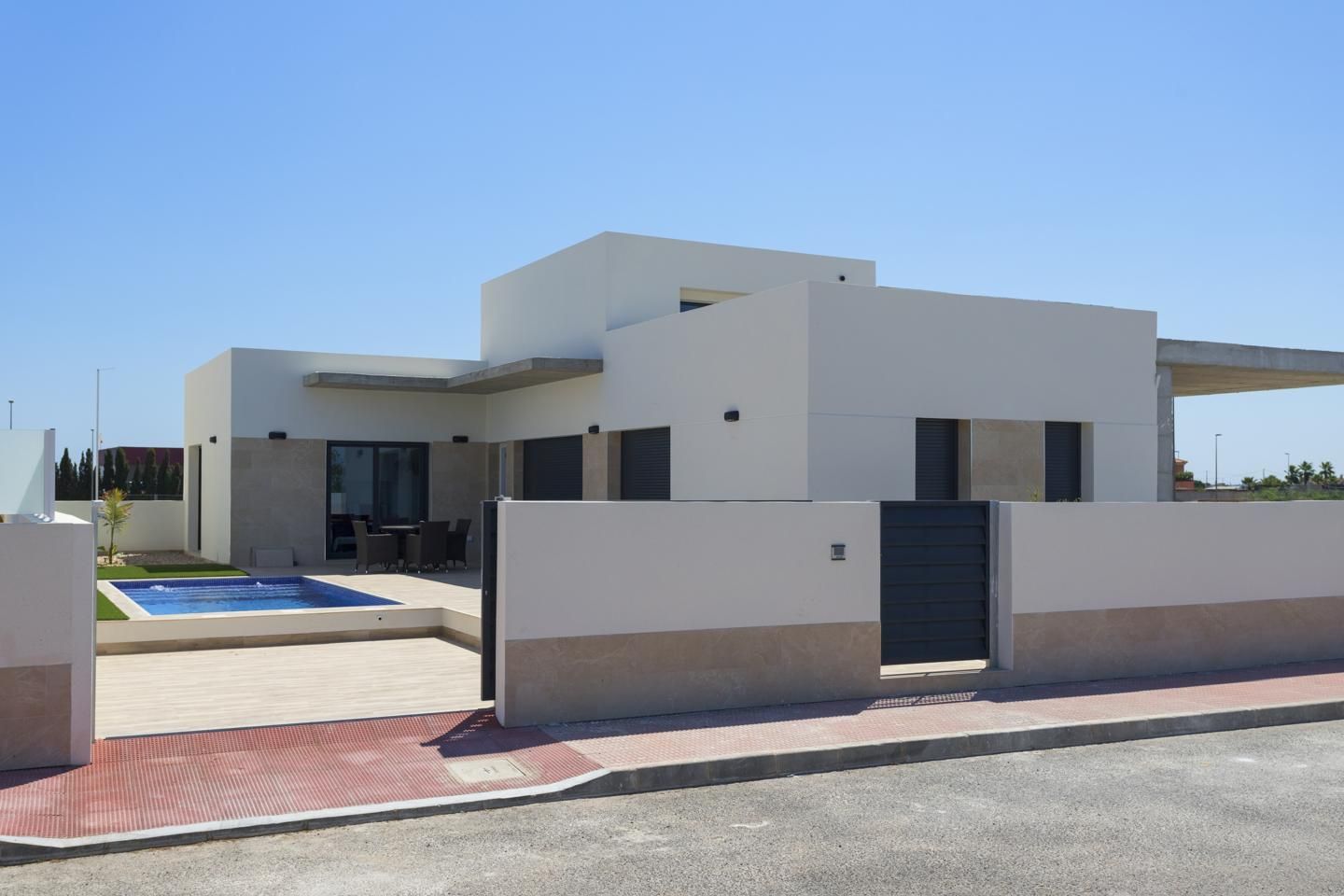 Bonita Villa Moderna en Daya Nueva (Alicante)