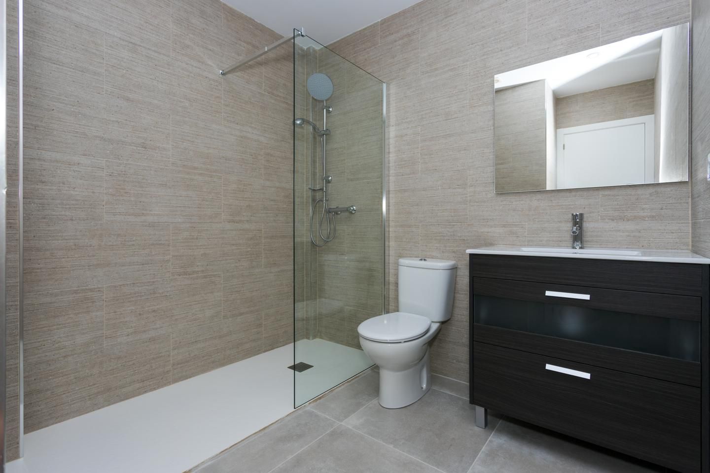 Bonita Villa Moderna en Daya Nueva (Alicante)