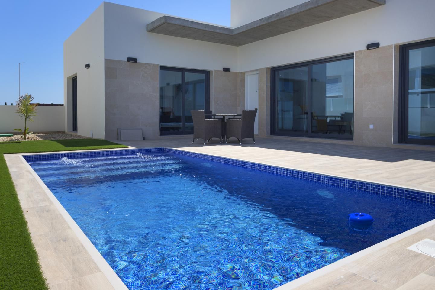 Bonita Villa Moderna en Daya Nueva (Alicante)
