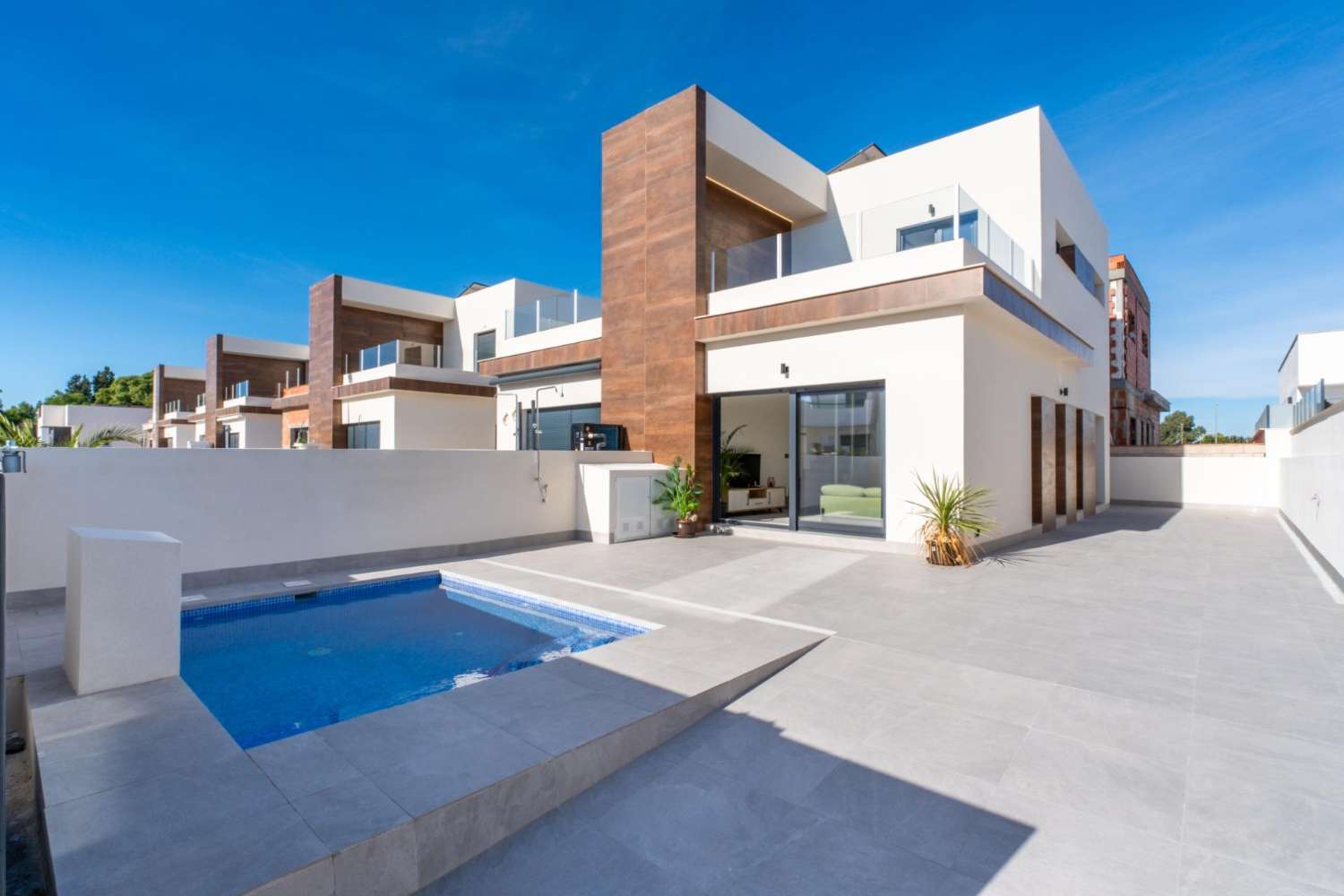 Villa individual en Daya Nueva