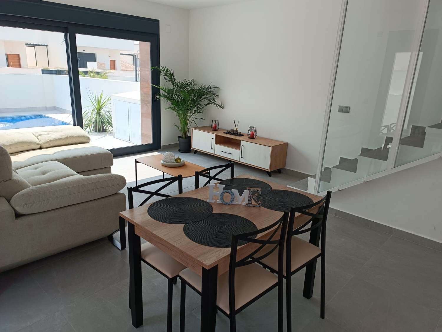 Villa individual en Daya Nueva