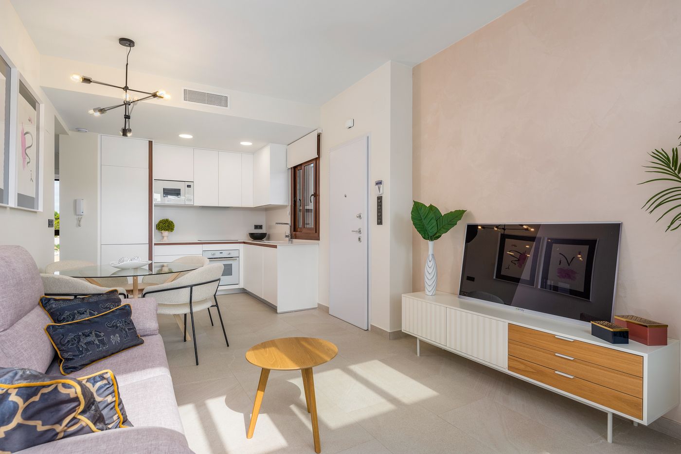 Bungalow Nuevo en Los Balcones, Torrevieja - ¡Oportunidad Única!