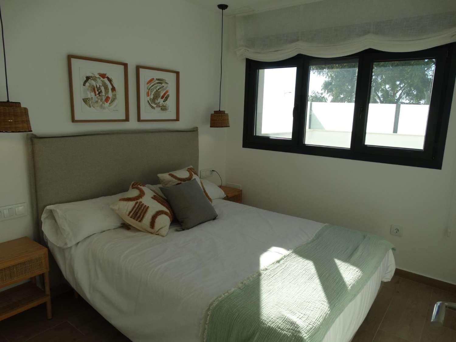 Bungalow Soleado con Terraza Privada en Pilar de la Horadada