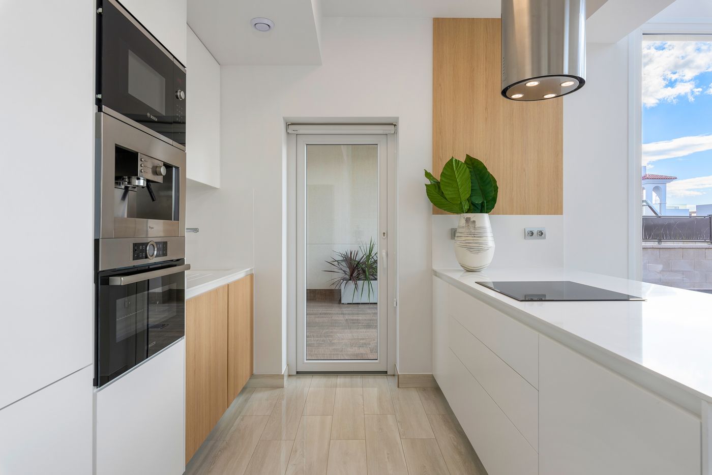 Exquisita Villa con Piscina Privada y Jardín en Ciudad Quesada