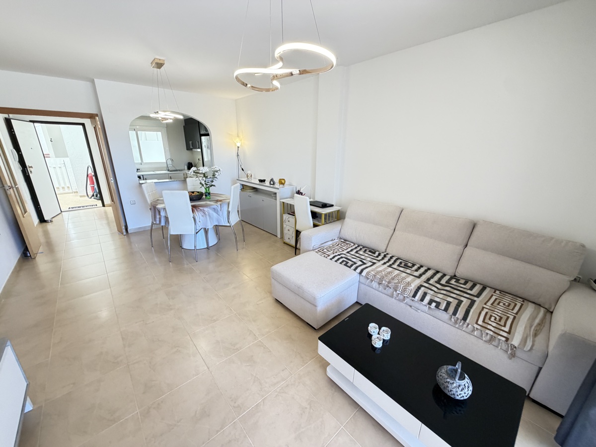 Appartement de 2 chambres / 2 salles de bain à Lomas De Cabo Roig