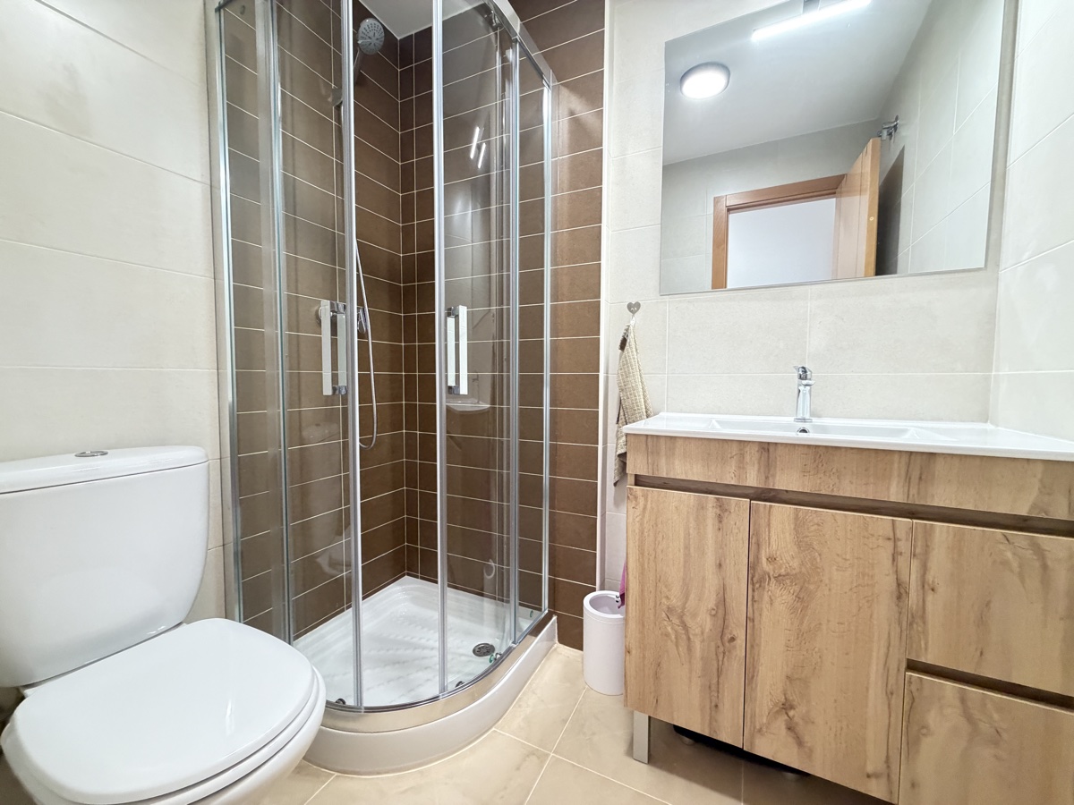 Appartement de 2 chambres / 2 salles de bain à Lomas De Cabo Roig