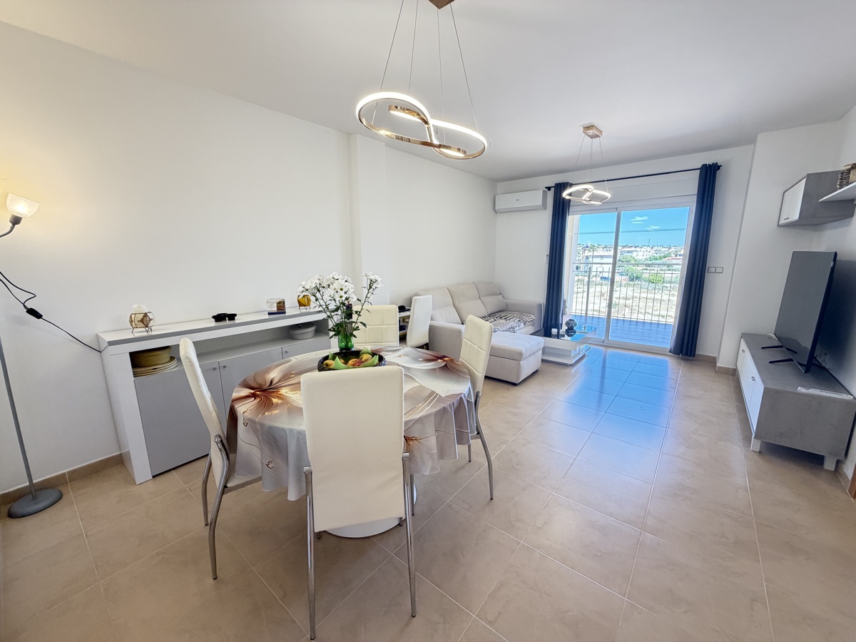 Appartement de 2 chambres / 2 salles de bain à Lomas De Cabo Roig