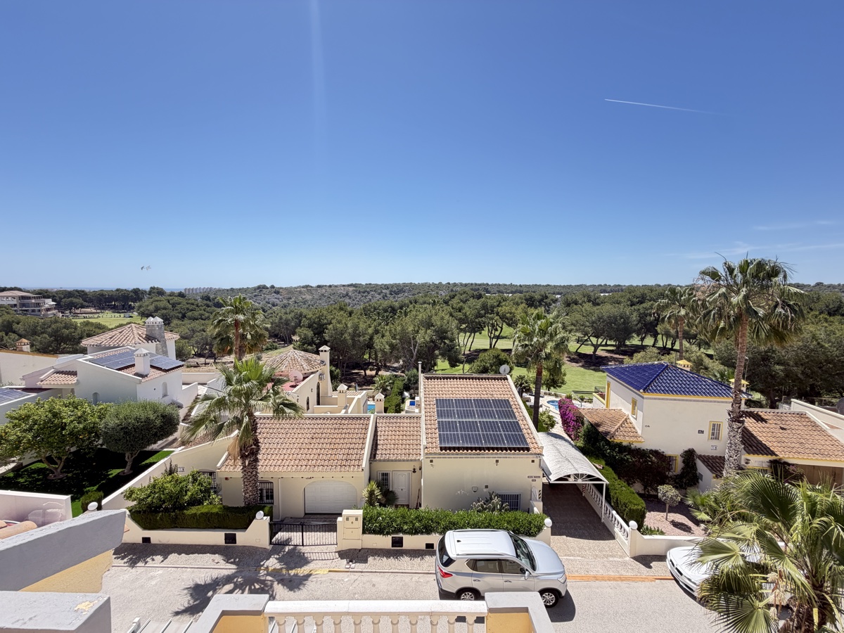 Villa de 4 dormitorios/4 baños en Las Ramblas Golf
