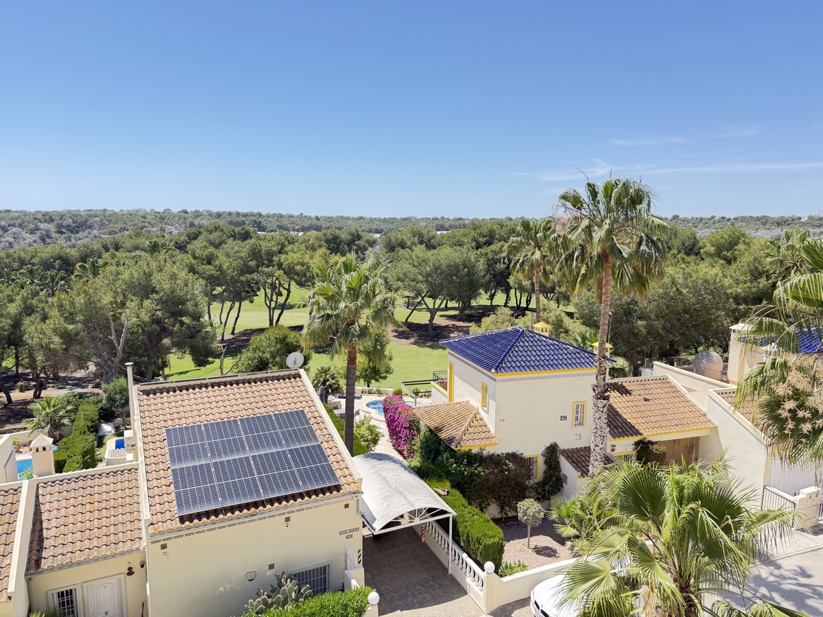 Villa de 4 dormitorios/4 baños en Las Ramblas Golf