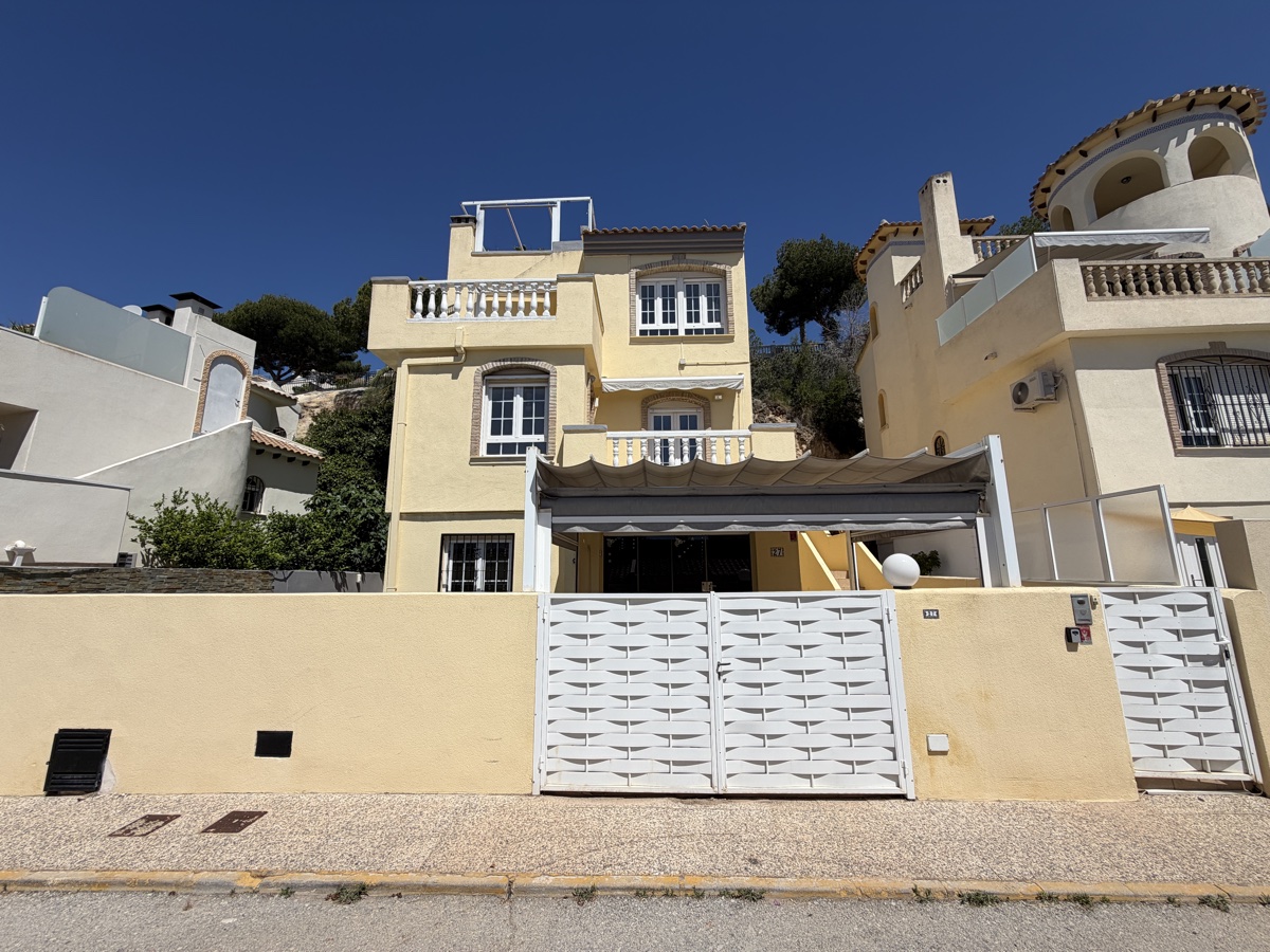 Villa de 4 dormitorios/4 baños en Las Ramblas Golf