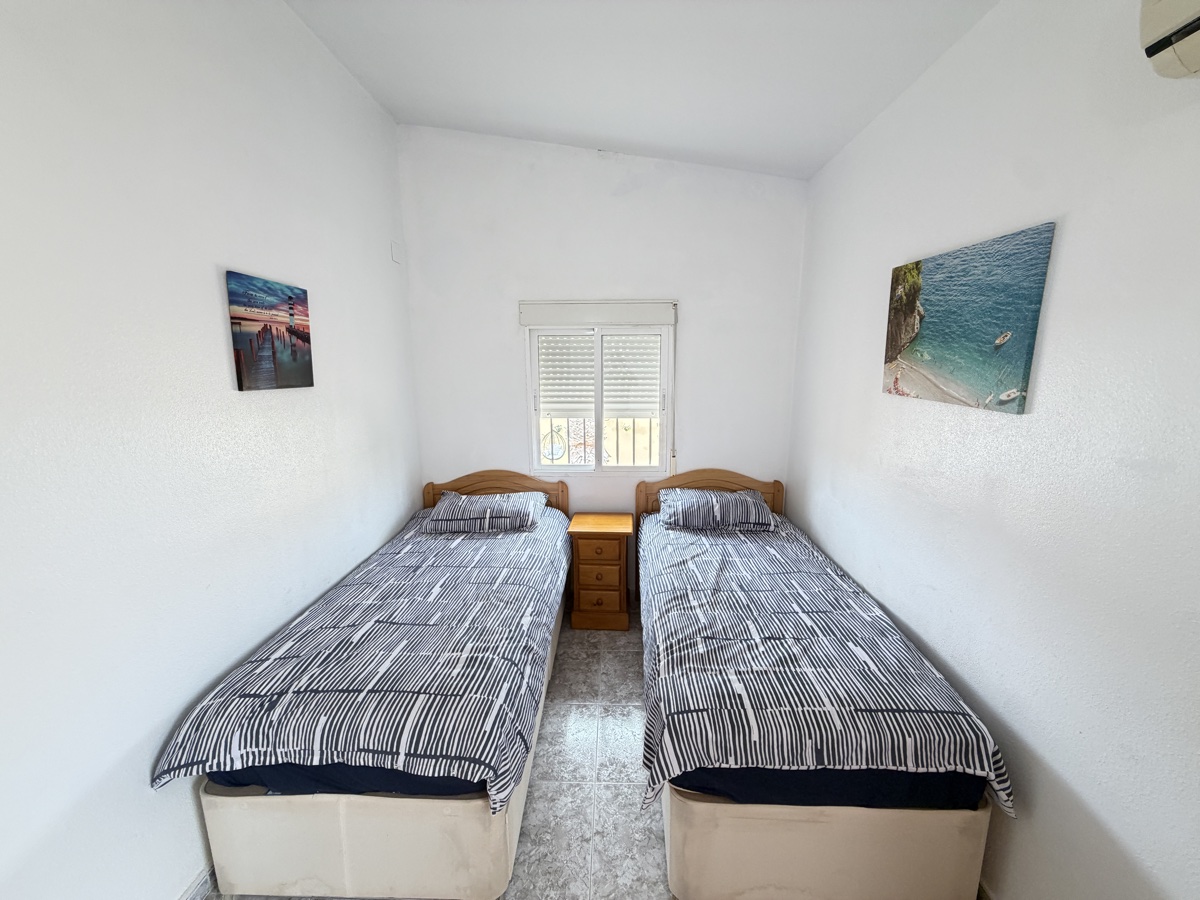 Villa de 4 dormitorios y 3 baños en Villamartin