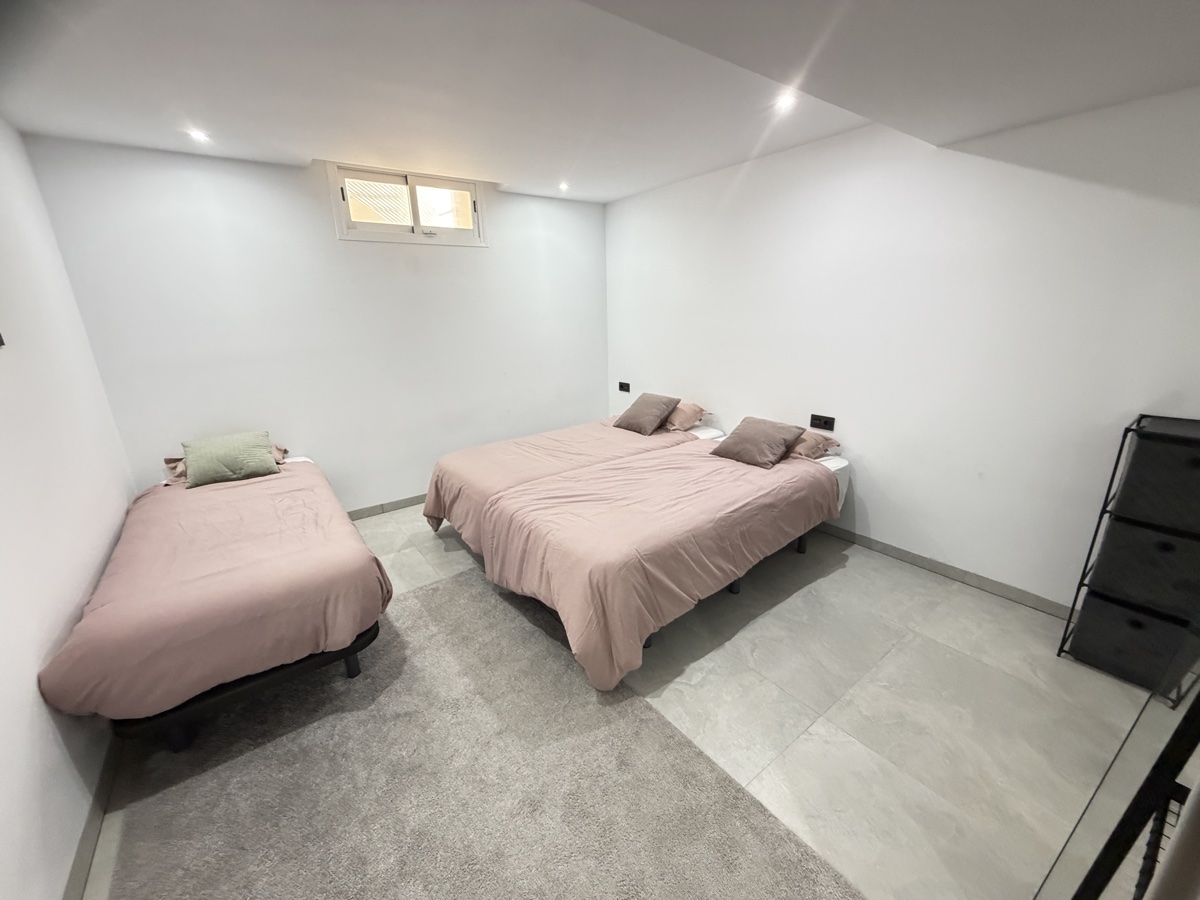 Villa de 4 dormitorios y 3 baños en Villamartin