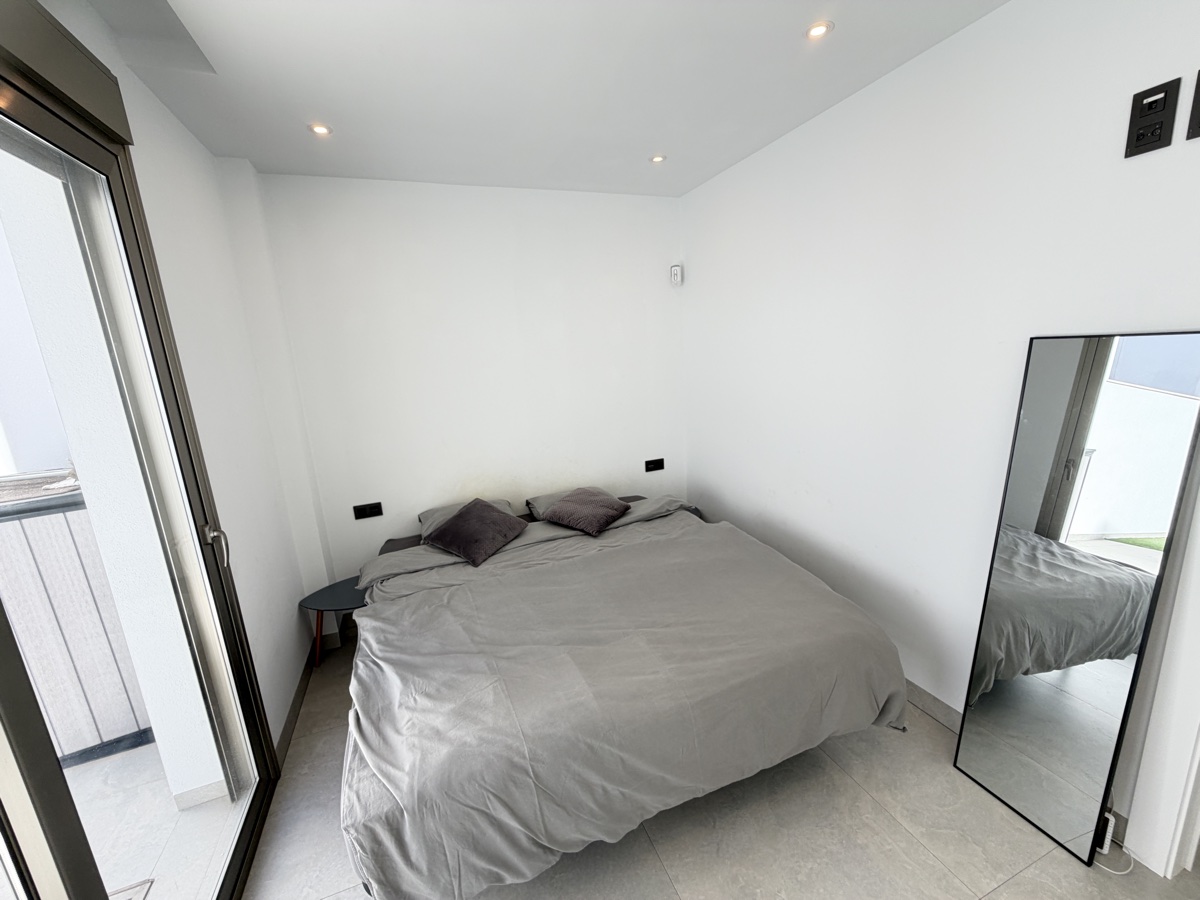 Villa de 4 dormitorios y 3 baños en Villamartin