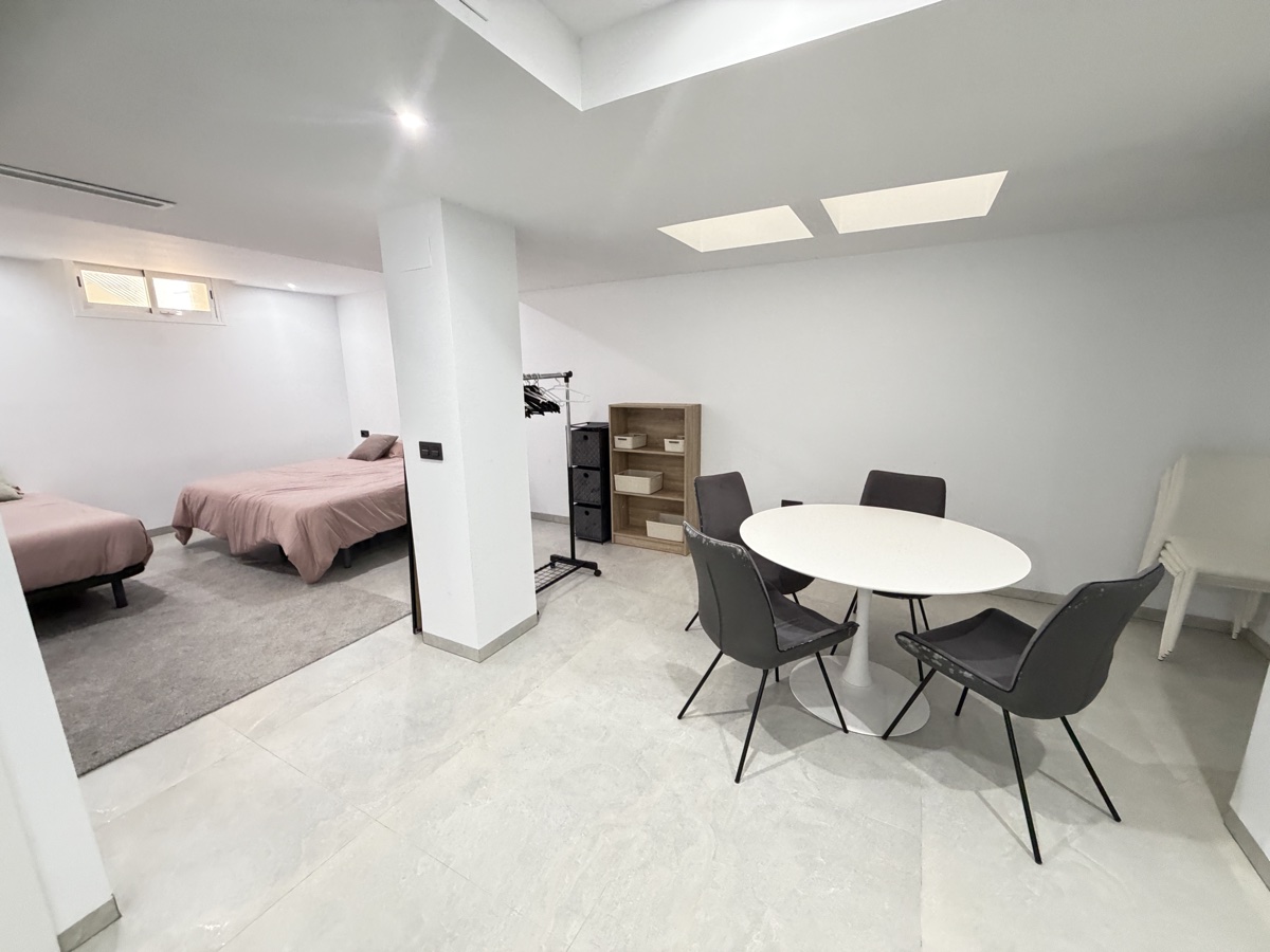 Villa de 4 dormitorios y 3 baños en Villamartin
