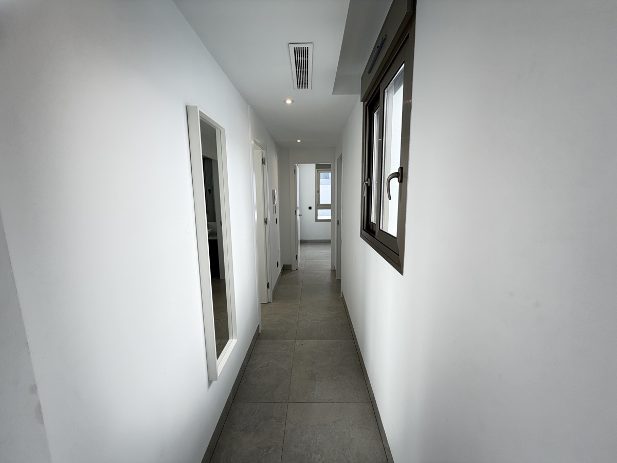 Villa de 4 dormitorios y 3 baños en Villamartin