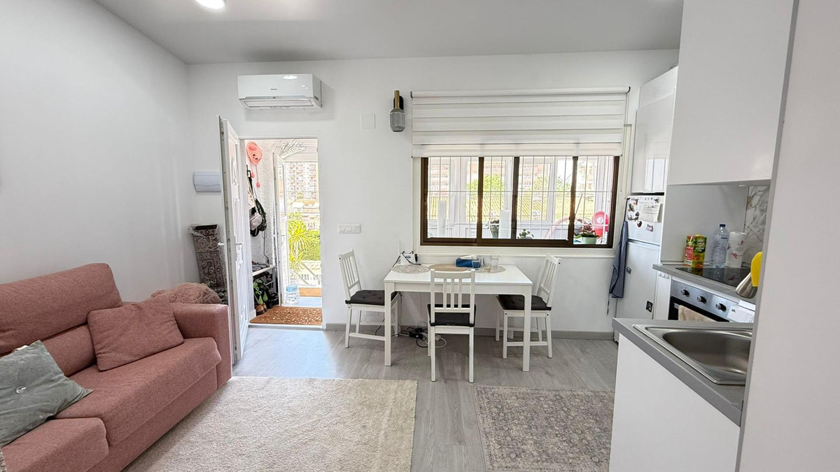 Villa de 2 dormitorios en venta en Torrevieja.