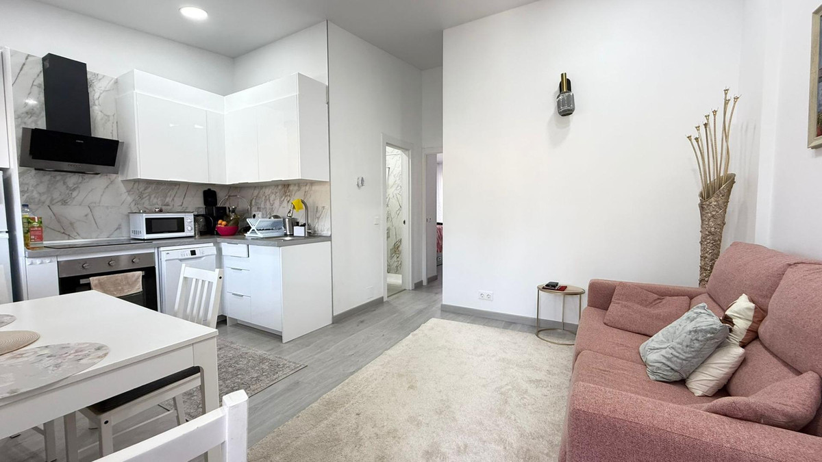 Villa de 2 dormitorios en venta en Torrevieja.