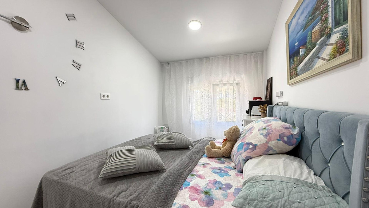 Villa de 2 dormitorios en venta en Torrevieja.