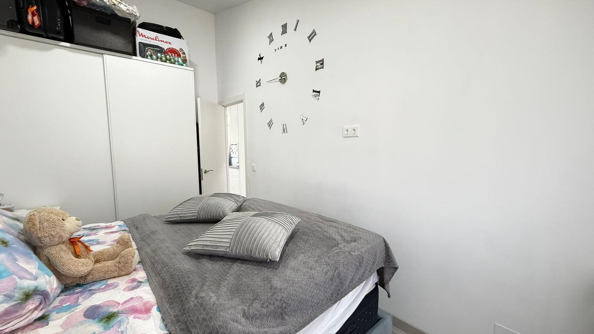 Villa de 2 dormitorios en venta en Torrevieja.