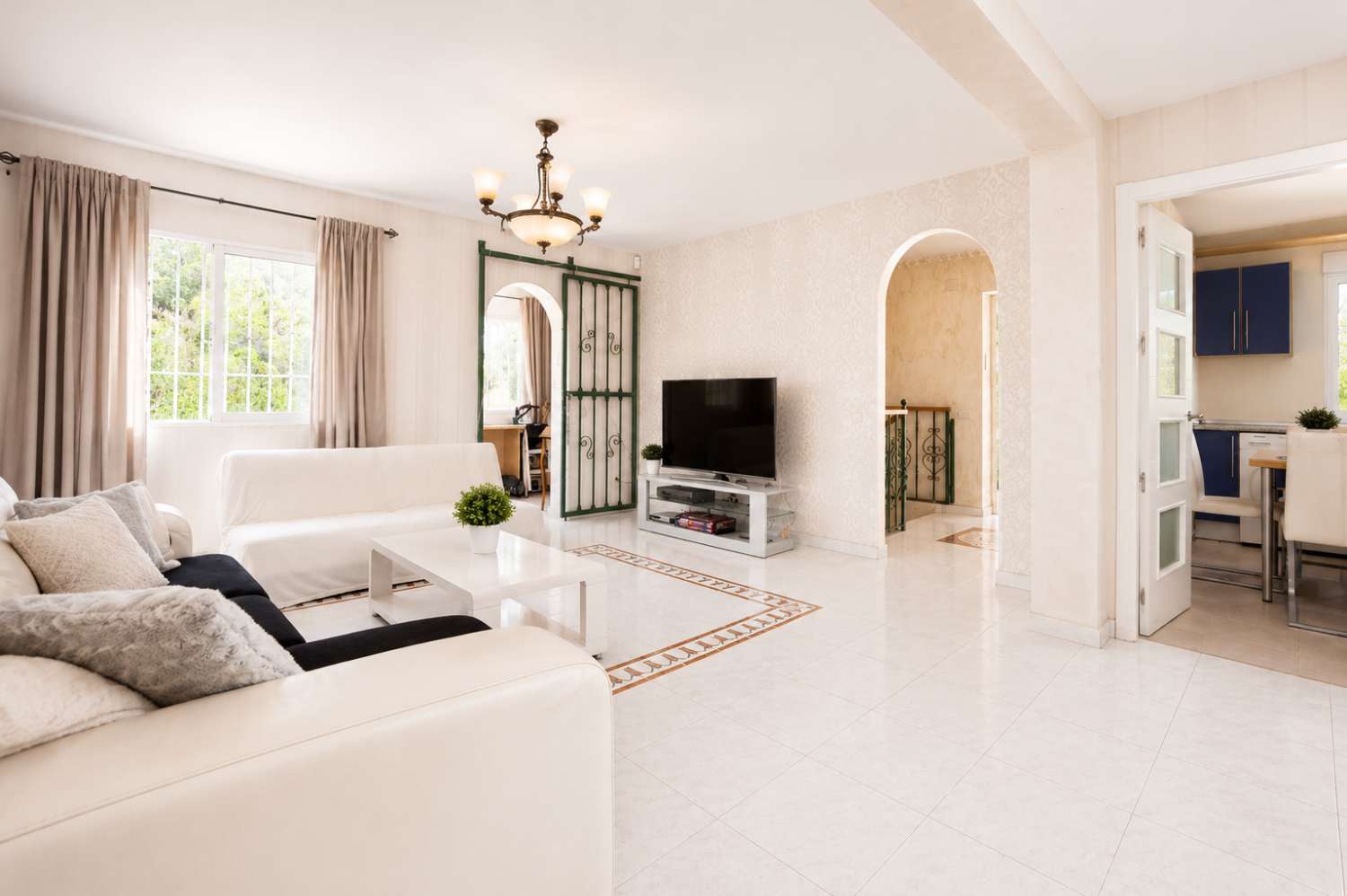Villa for sale in La Nucia for €549,000