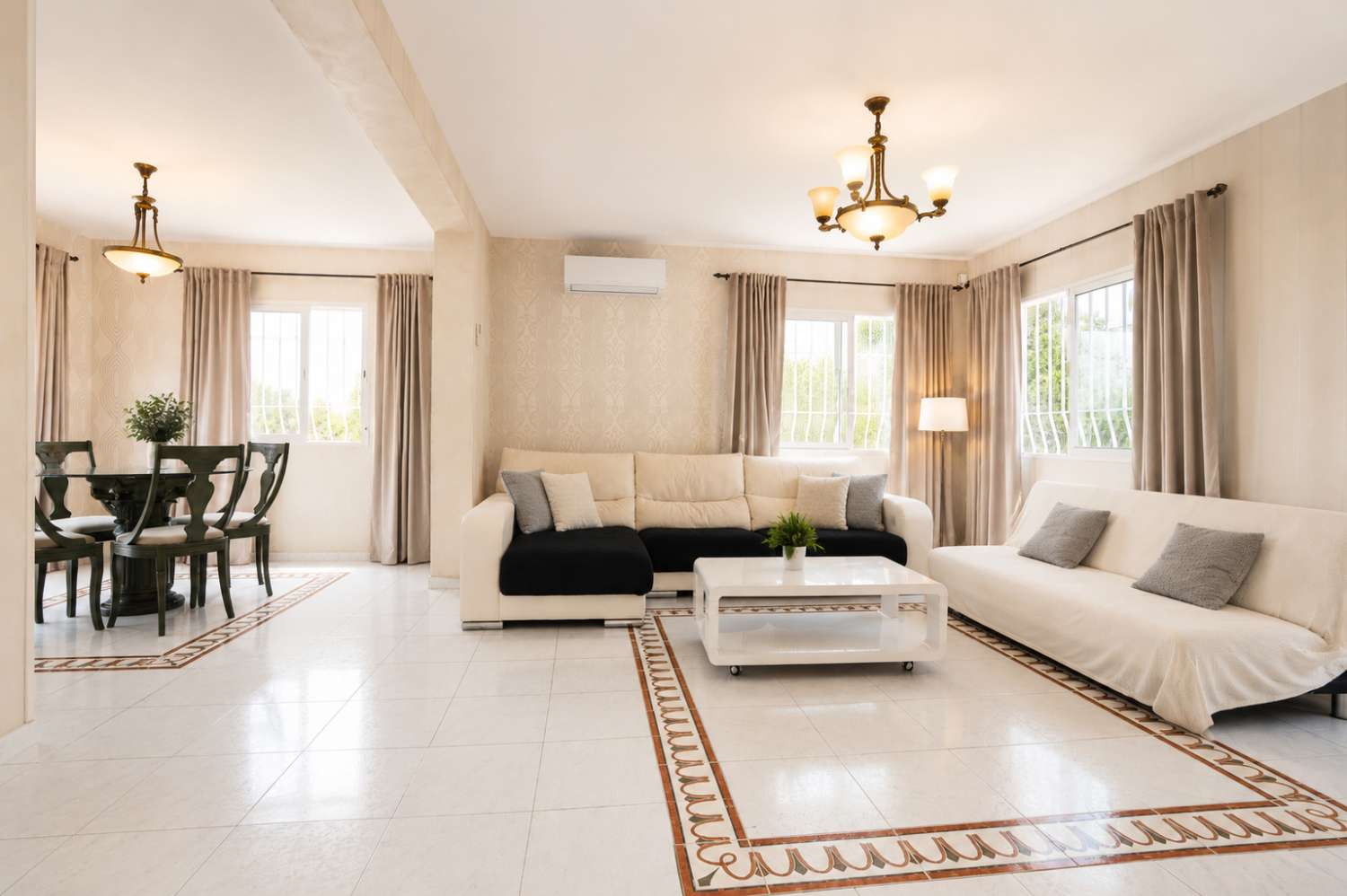 Villa for sale in La Nucia for €549,000