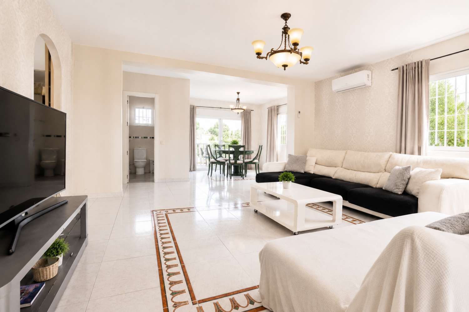 Villa for sale in La Nucia for €549,000