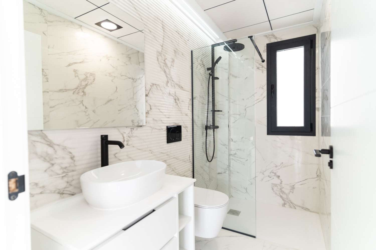 Exclusive villa in Punta Prima, ready to move in