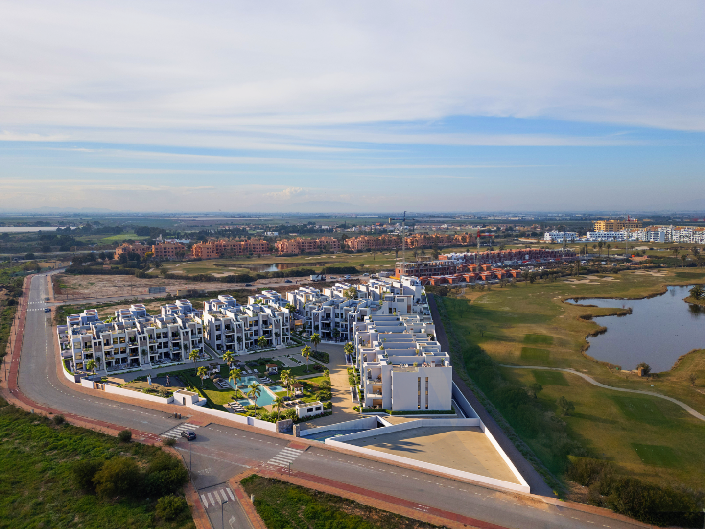 Quadruple villas in Los Alcázares, near Serena Golf and 500m from the Mar Menor