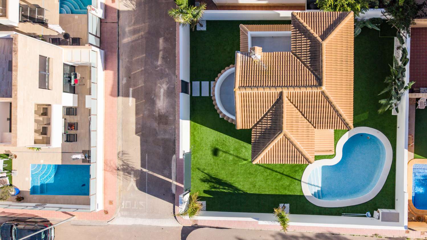 Villa totalmente renovada en Las Filipinas - Orihuela Costa