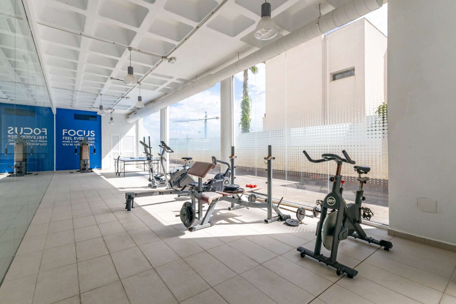 Exclusivo apartamento de reciente construcción en moderno residencial con completas zonas comunes y vistas al mar.