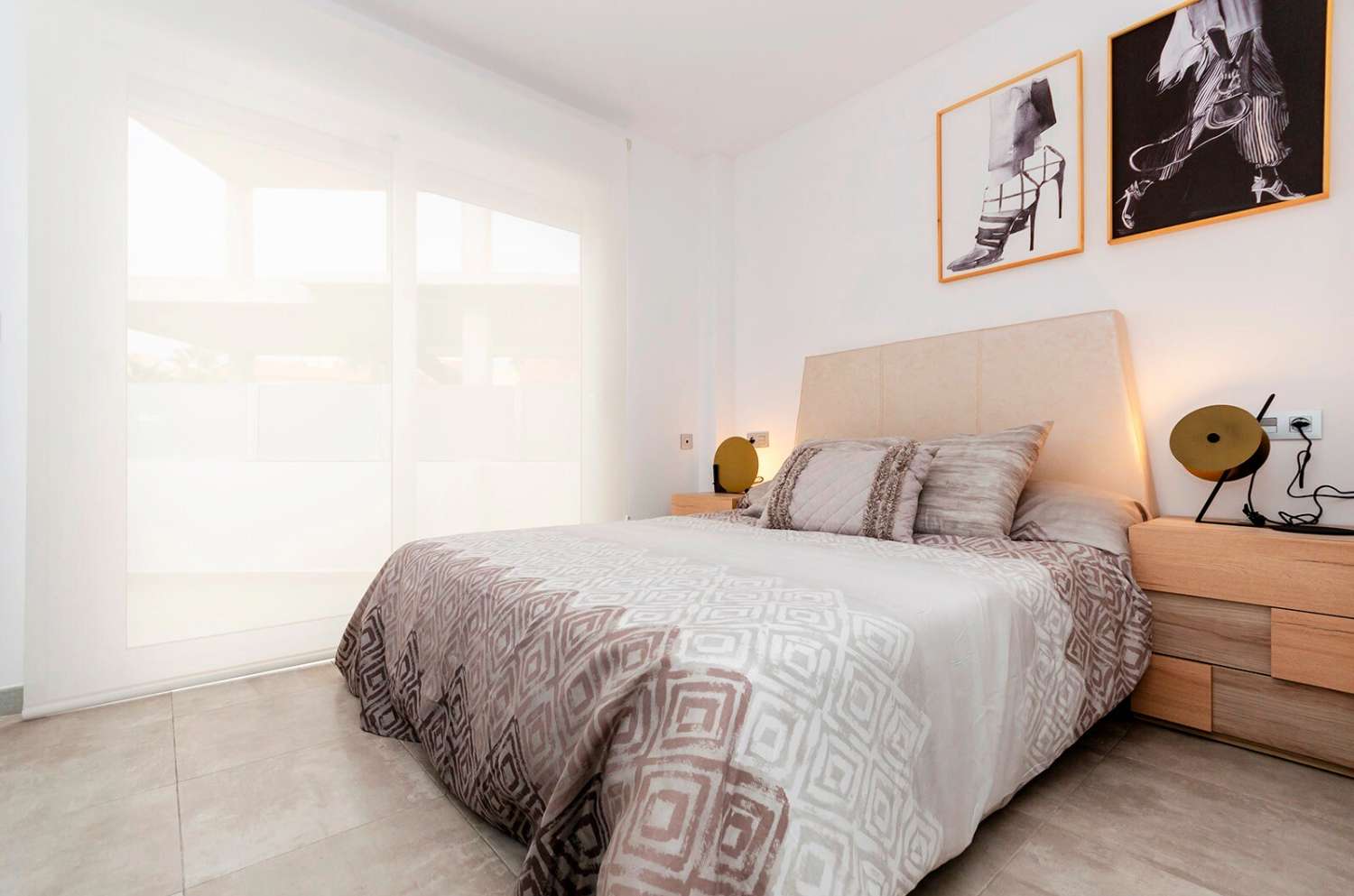 Villa in Torrevieja met uitzicht op het roze zoutmeer en dicht bij alle denkbare voorzieningen.