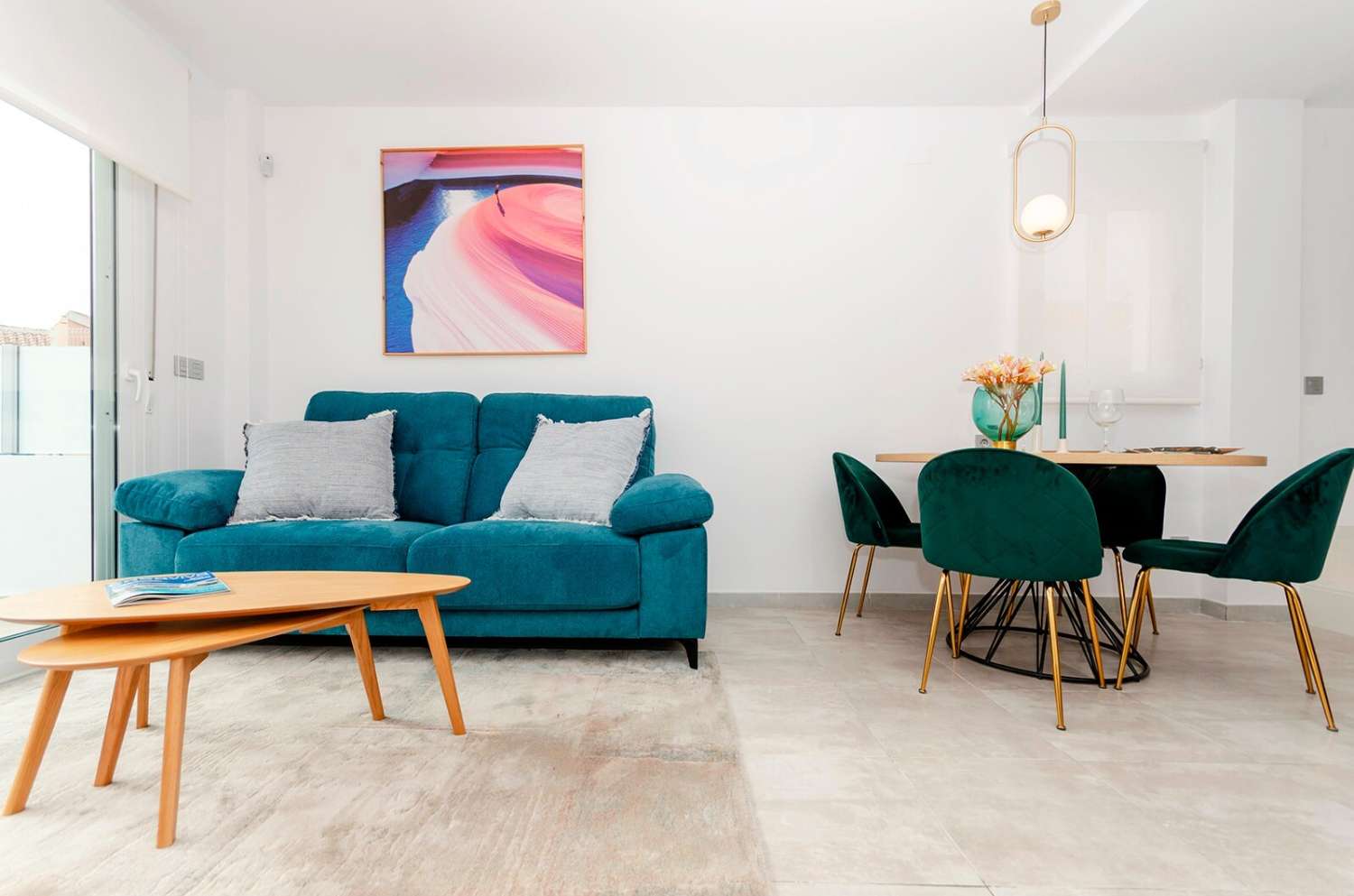 Villa in Torrevieja met uitzicht op het roze zoutmeer en dicht bij alle denkbare voorzieningen.