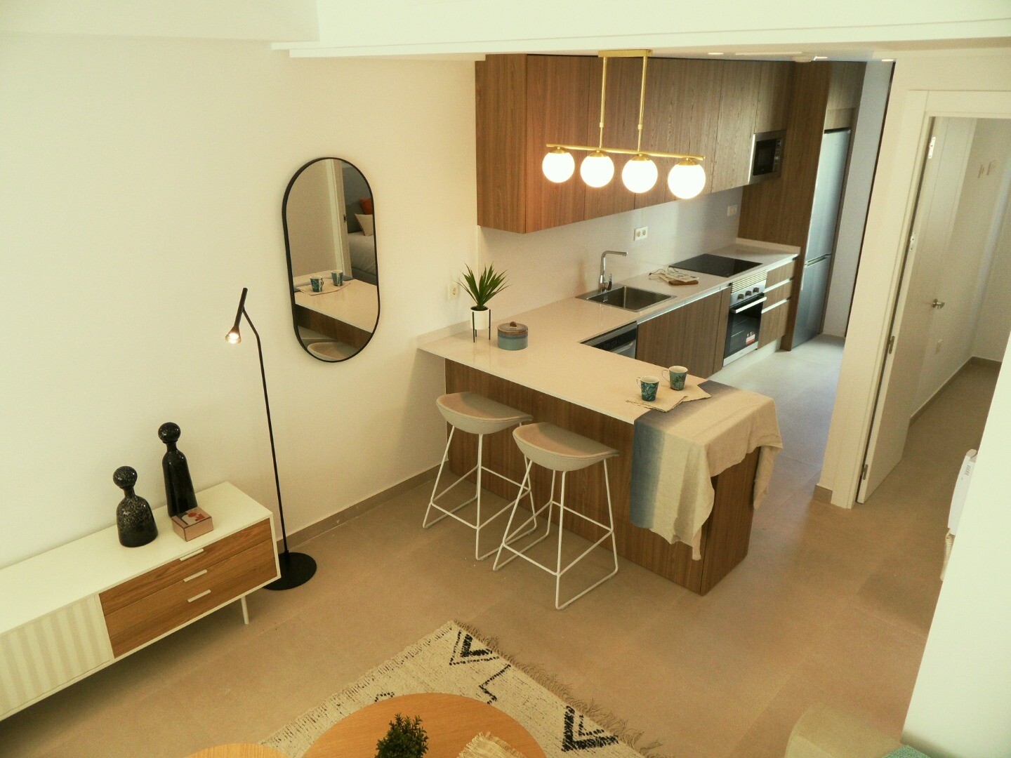 Villa pareada de obra nueva con 4 dormitorios, solárium y zonas comunes con piscina y jacuzzi en Pilar de la Horadada