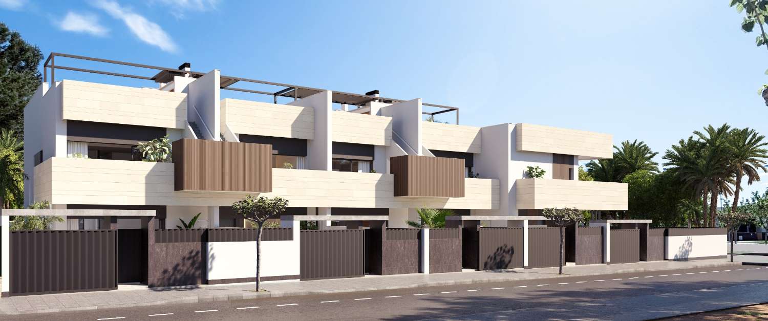 Bungalow moderno en planta alta con solárium y piscina infinity en Pilar de la Horadada