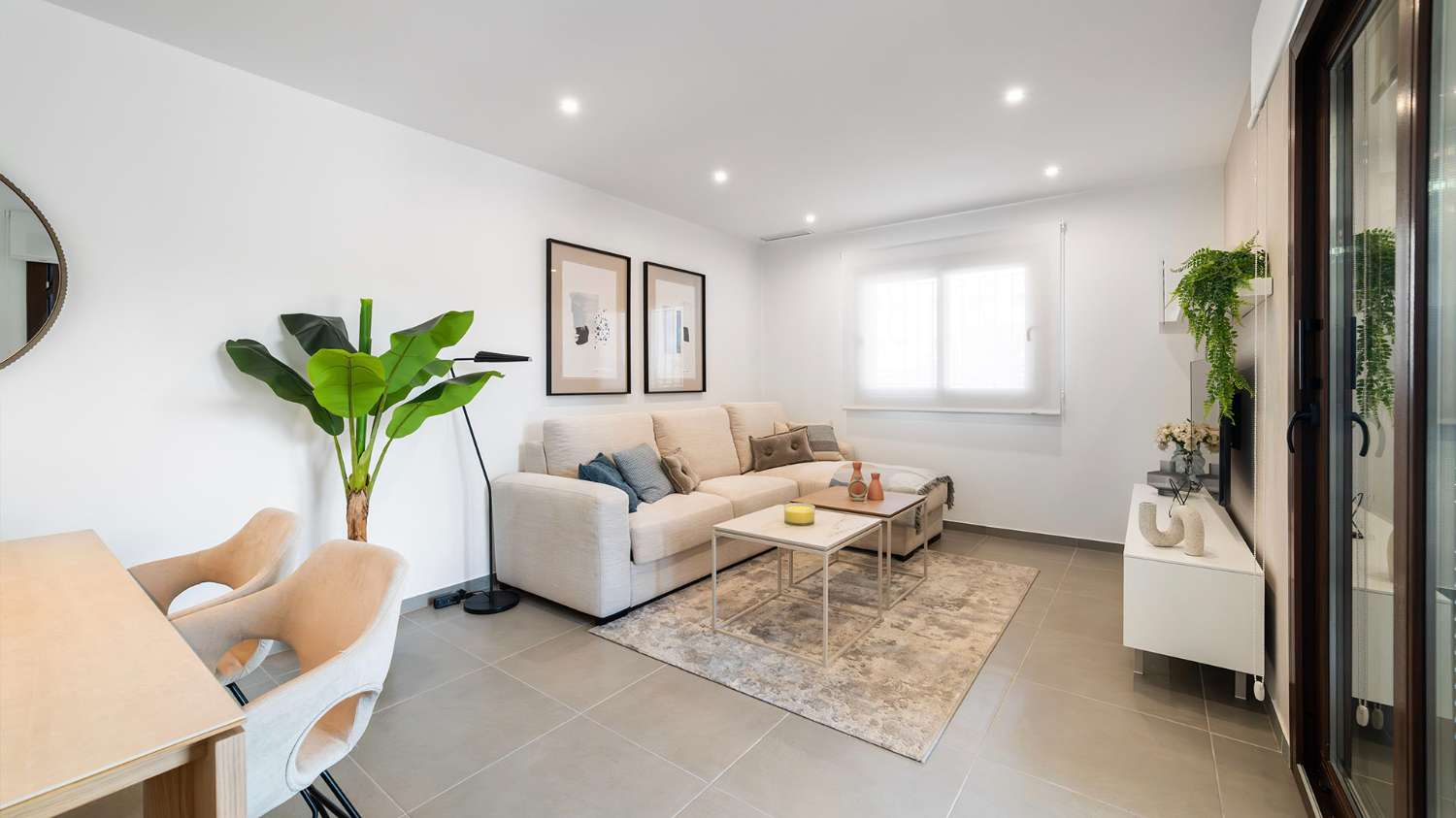 Villa en venta en Almería