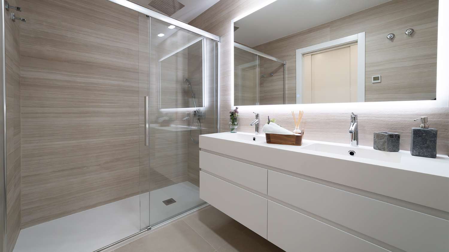 Apartamentos de obra nueva en playa de Poniente, Benidorm