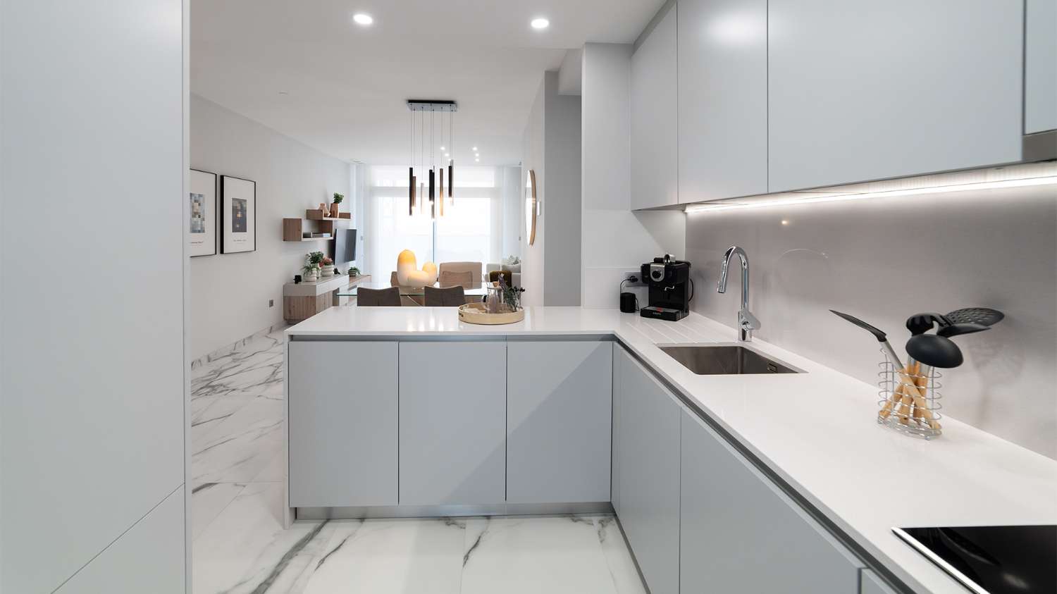 Apartamentos de obra nueva en playa de Poniente, Benidorm