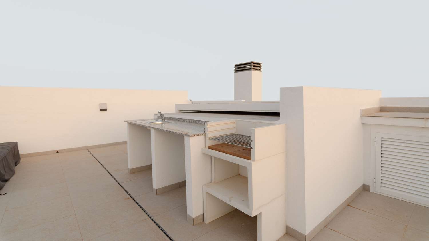 Apartamentos, bungalows, villas pareadas e independientes con magníficas zonas comunes en Torrevieja