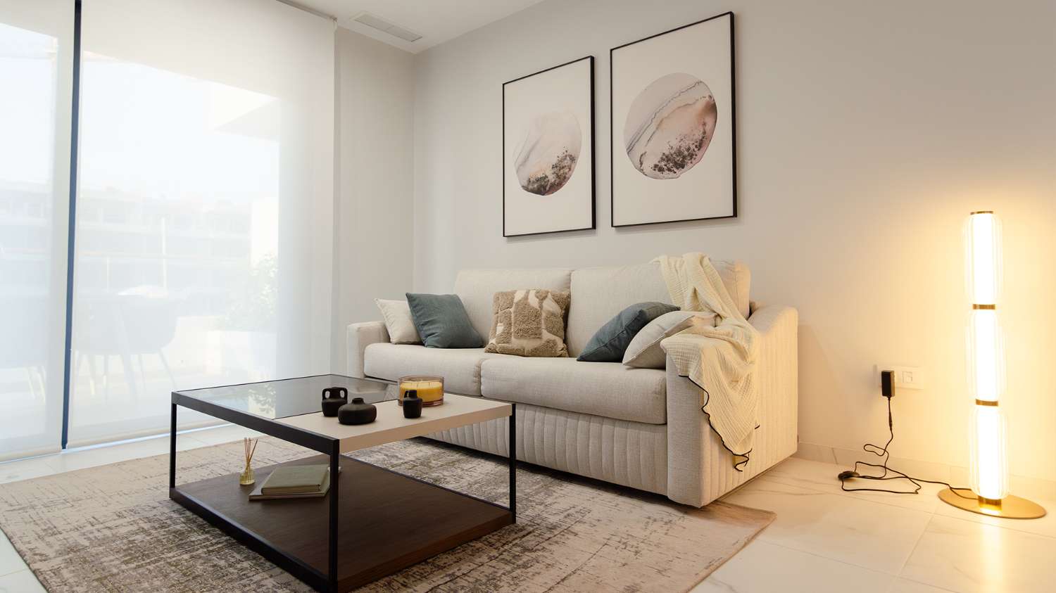 Apartamentos, bungalows, villas pareadas e independientes con magníficas zonas comunes en Torrevieja
