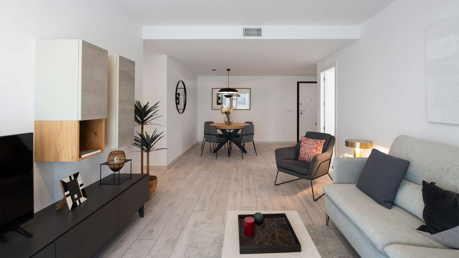 Pisos y áticos de obra nueva de 2, 3 y 4 dormitorios en el residencial Los Álamos de Molina