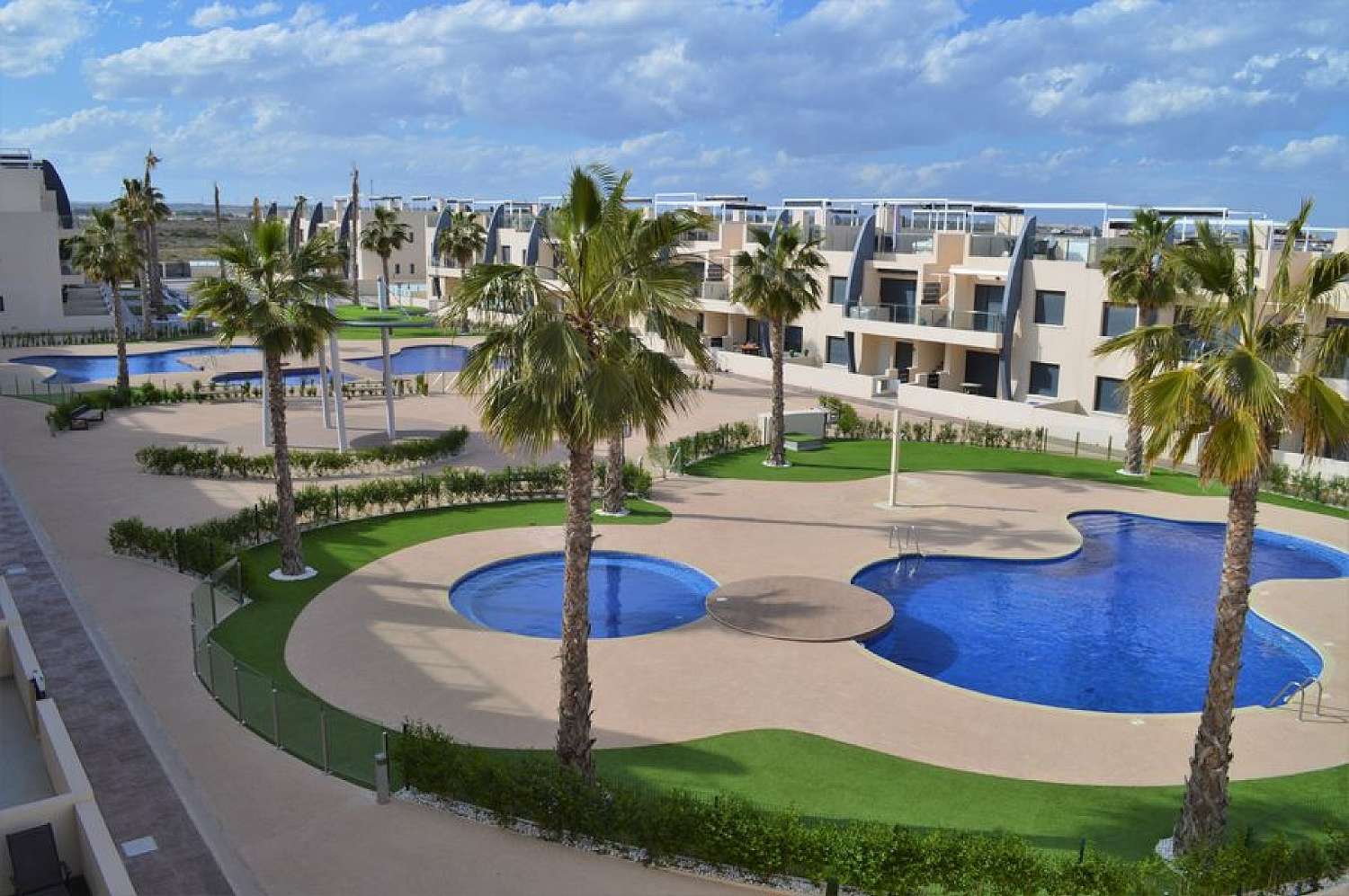 Apartamento de vacaciones en Mil Palmeras (Pilar de la Horadada)
