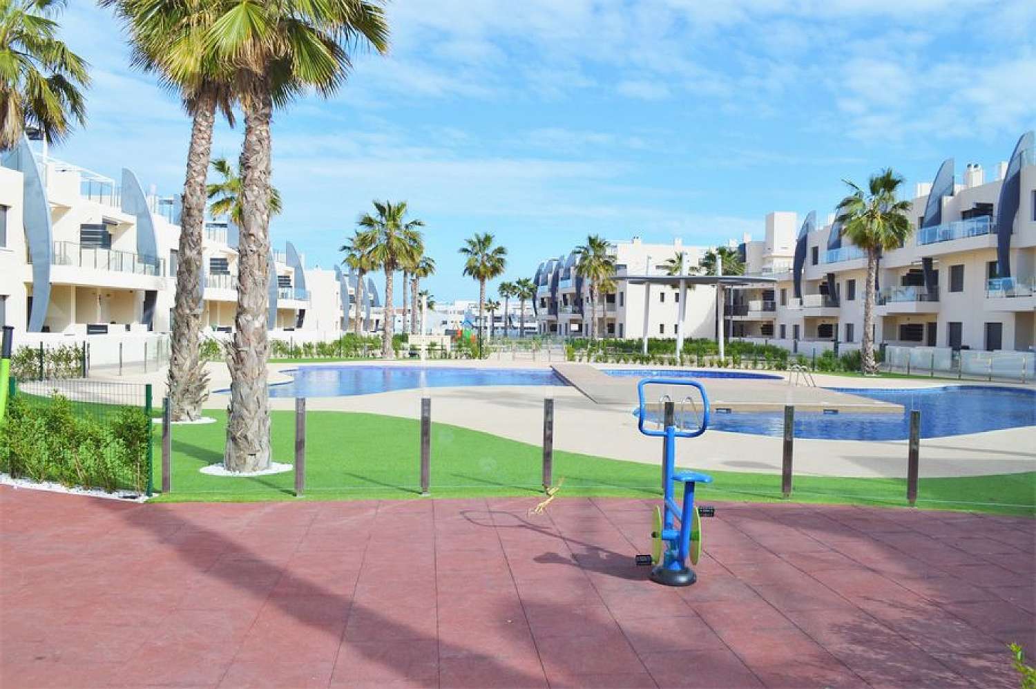 Apartamento de vacaciones en Mil Palmeras (Pilar de la Horadada)